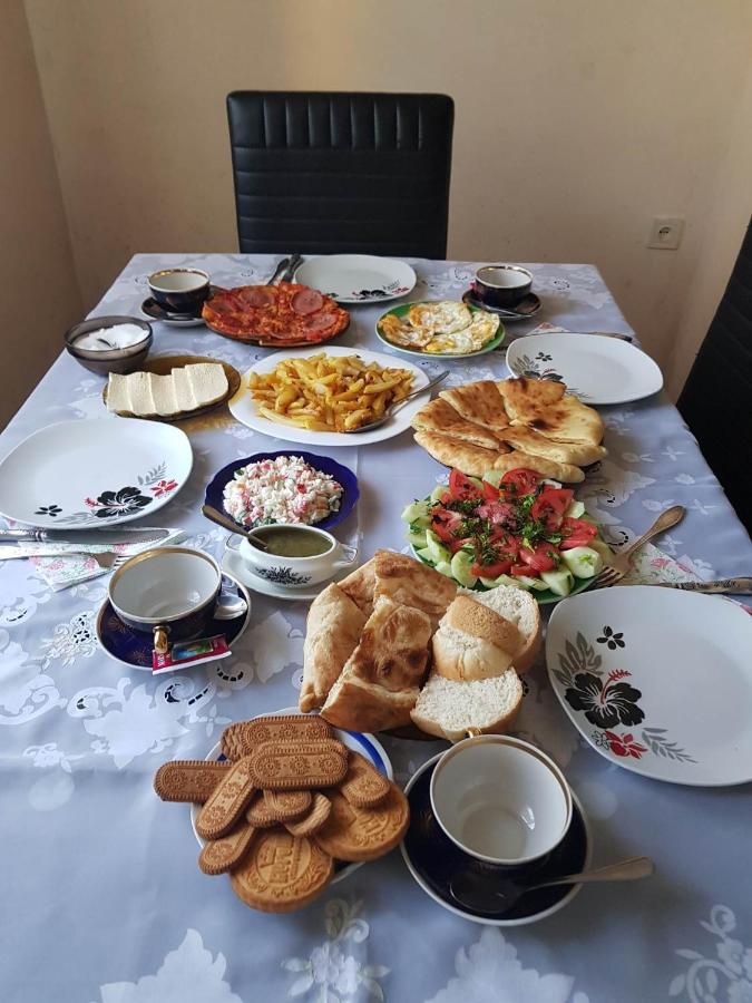 Hotel Shaumiani Kutaisi Zewnętrze zdjęcie