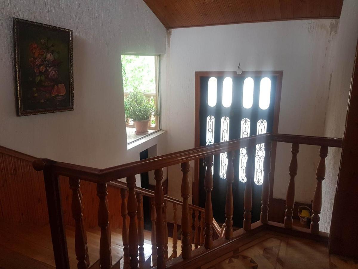 Hotel Shaumiani Kutaisi Zewnętrze zdjęcie